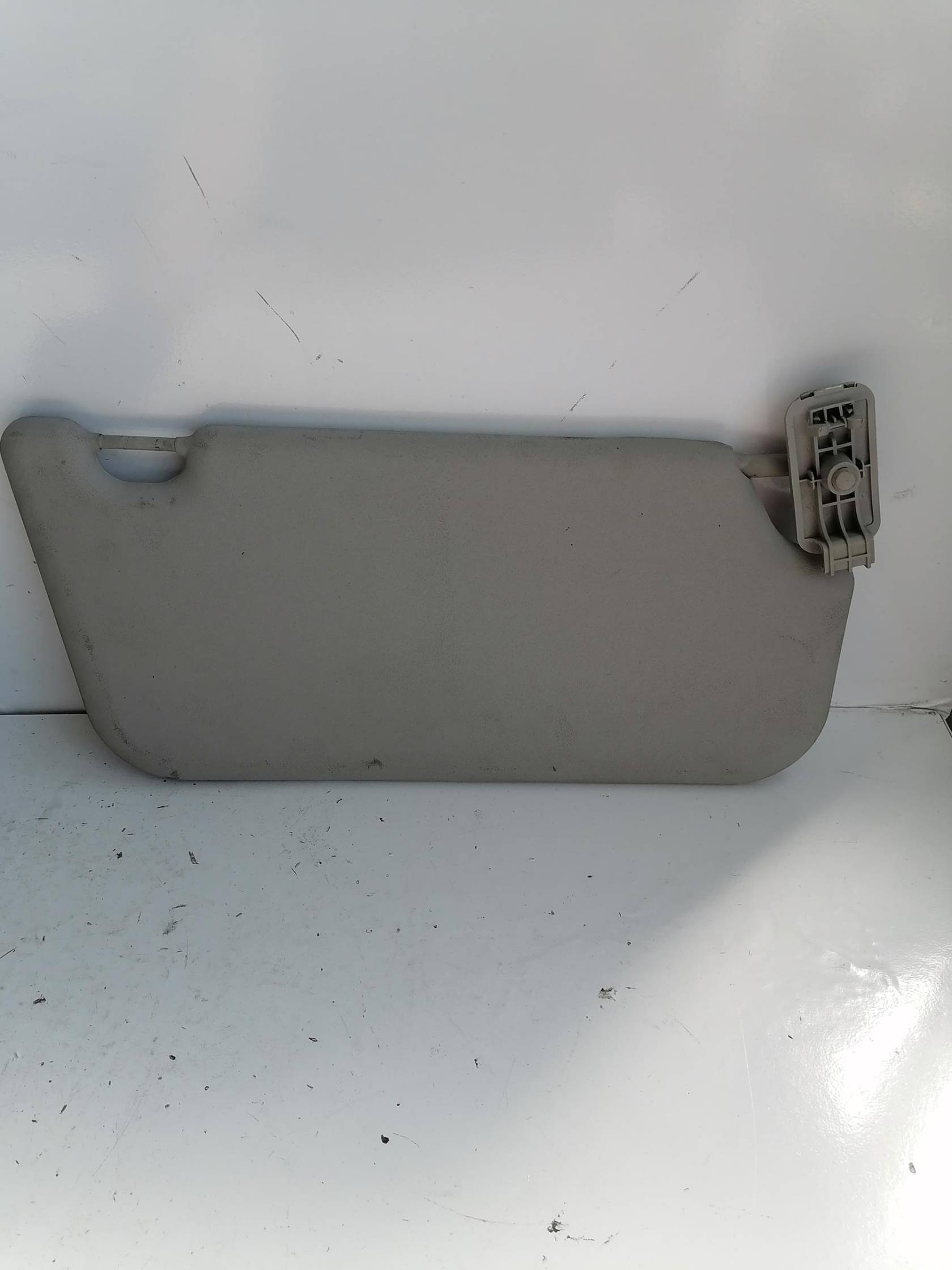 Aletta parasole parabrezza sx.